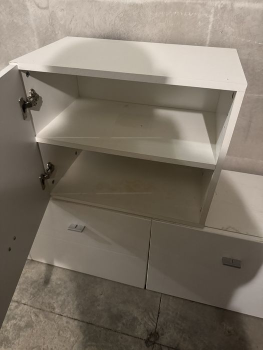 Горни и долни модули от секция