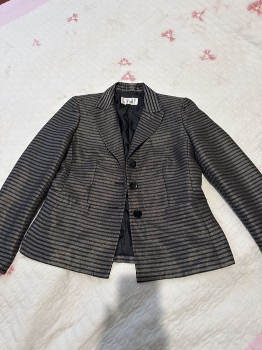 Продам пиджак новый!