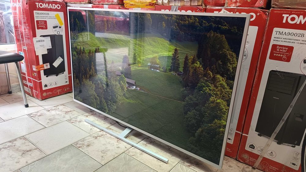 Android 58 инча Philips Ambilight 4K