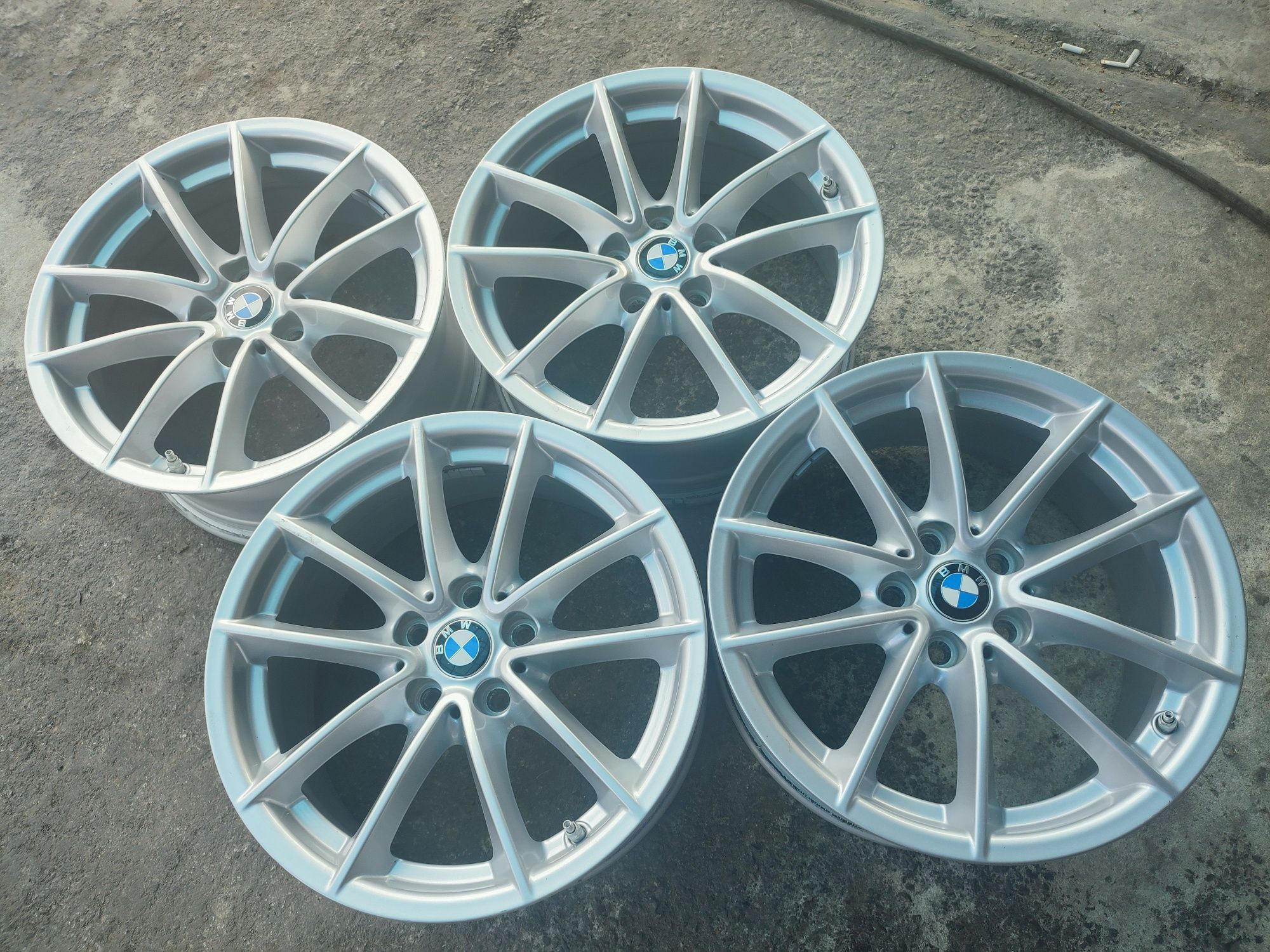 17" оригинални ал. джанти с датчици за Bmw G30,G11,G20...