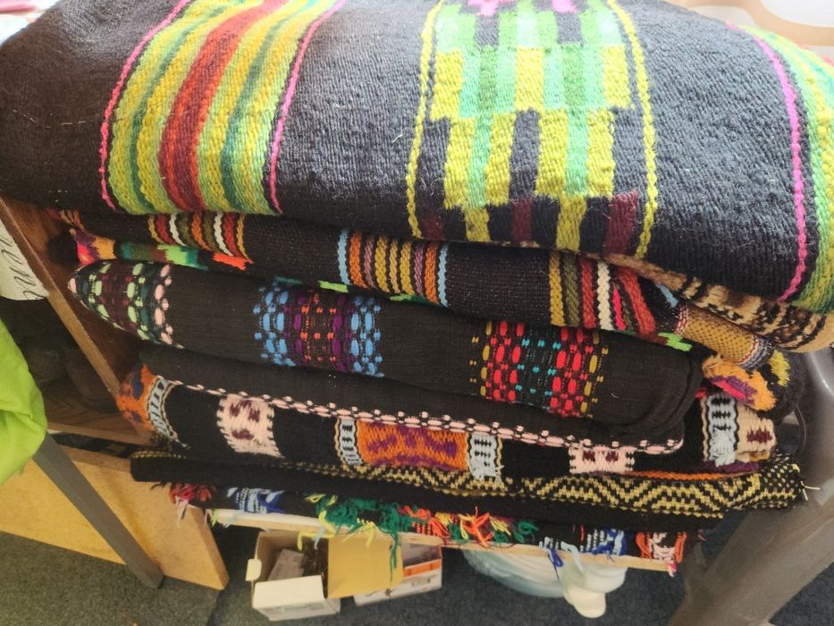 Vand Carpete traditionale din Bucovina