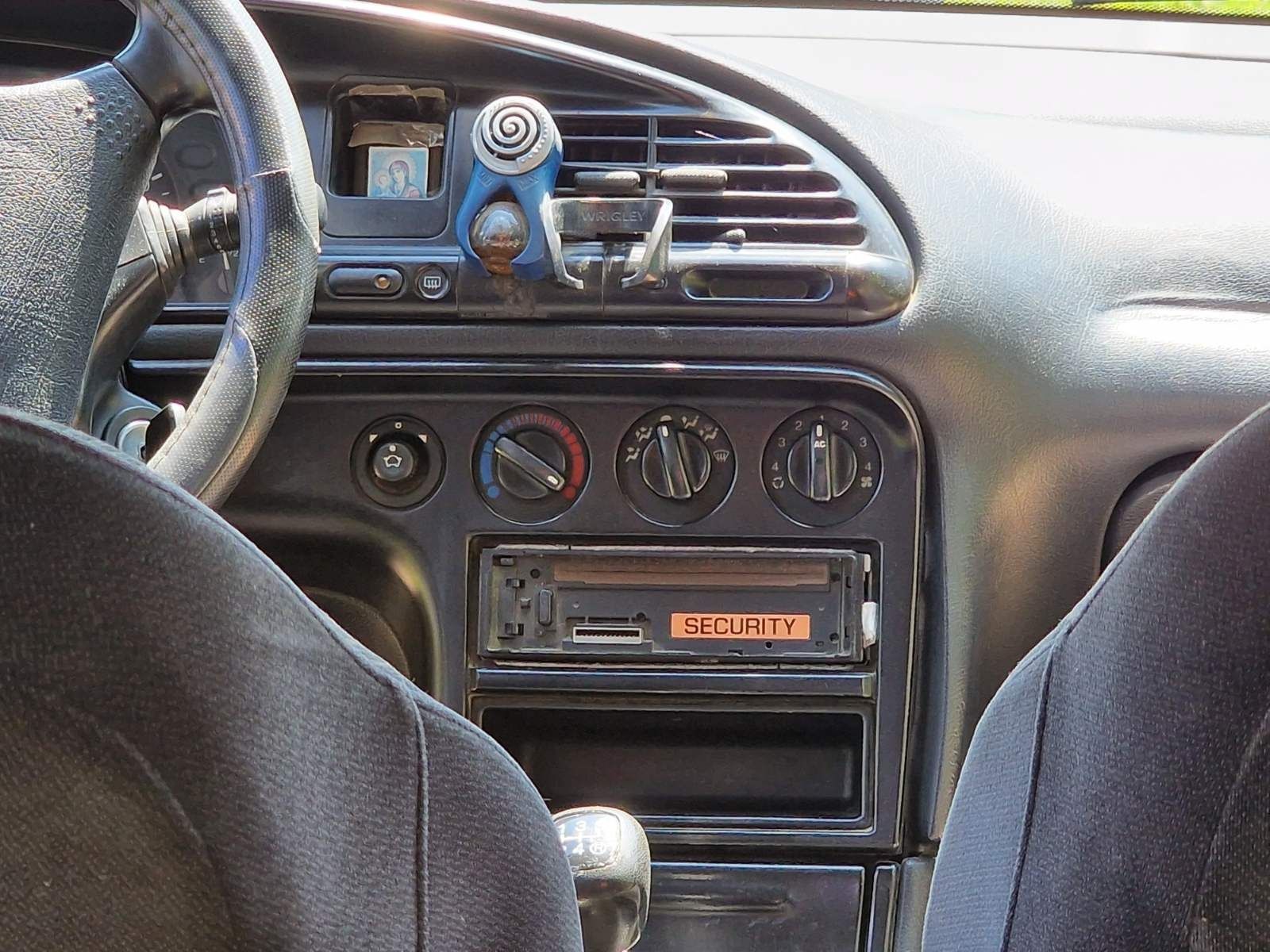 Продавам Ford Mondeo