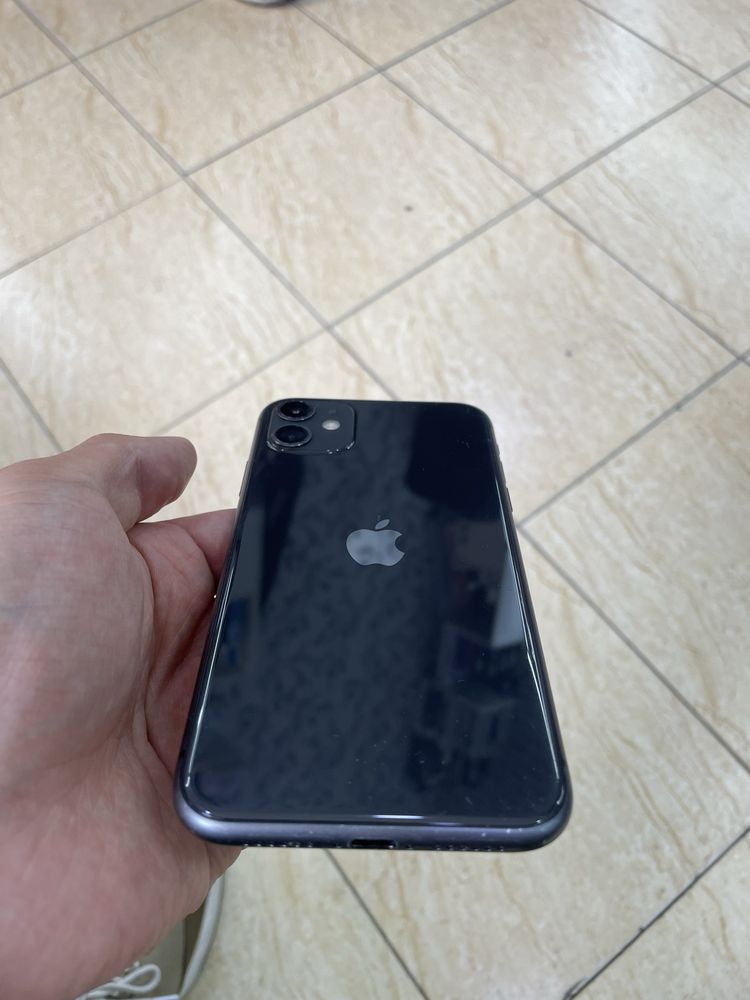 APPLE 11 qora rangli