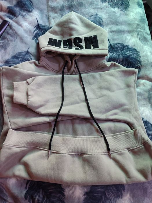 Спортивный женский костюм очень теплый