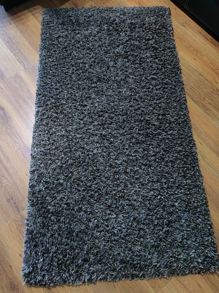 Два броя големи килими комплект