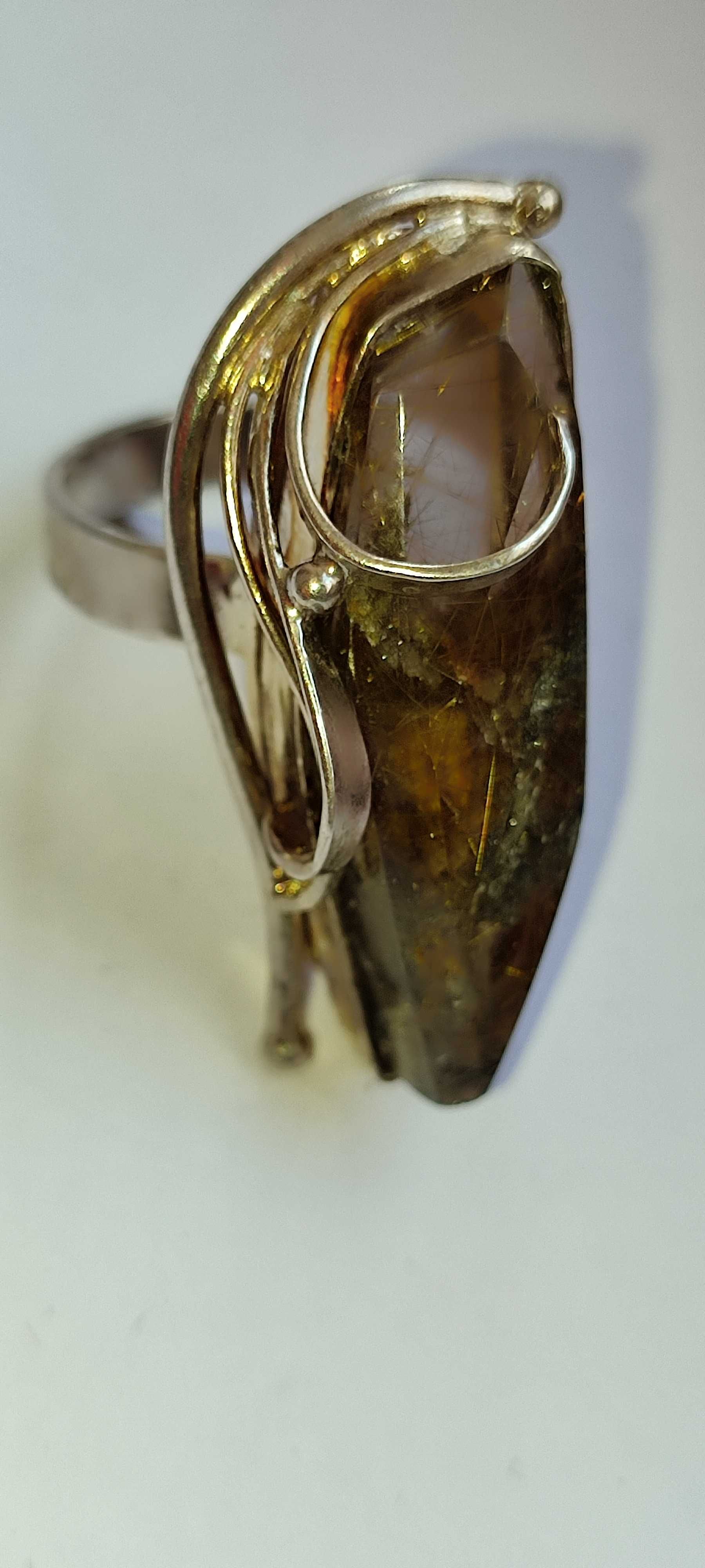 Шикарное женское серебряное кольцо с камнем РУТИЛОВЫЙ КВАРЦ