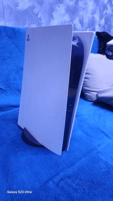 Продам пс5 и много чего к нему