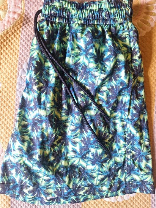 Свежи мъжки бански на разпродажба