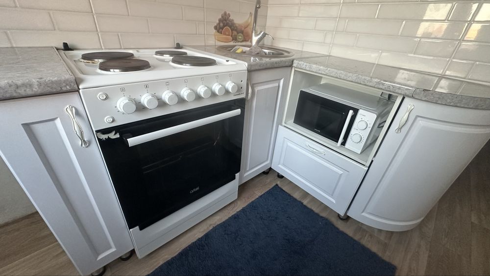 Продам Срочно! Кухни гарнитур в отличном состаяние, как новый
