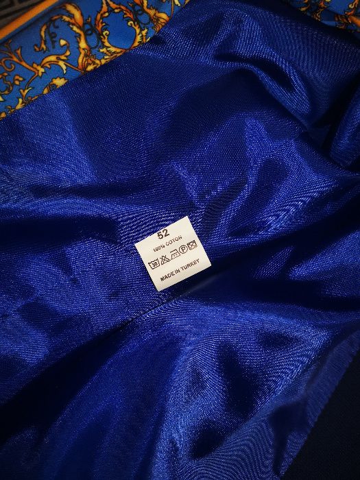 Абитуриентско елегантно мъжко елече и риза шарки тип Versace