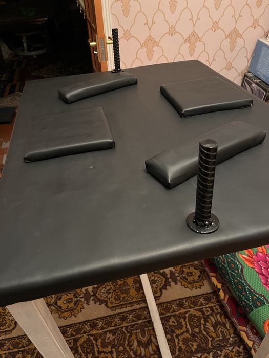 Стол для армреслинга. В харошем састайании