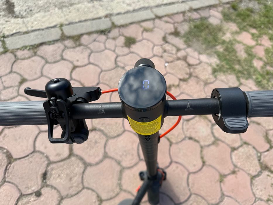 Vând scooter electric Xiaomi Scooter Elite – stare excelentă