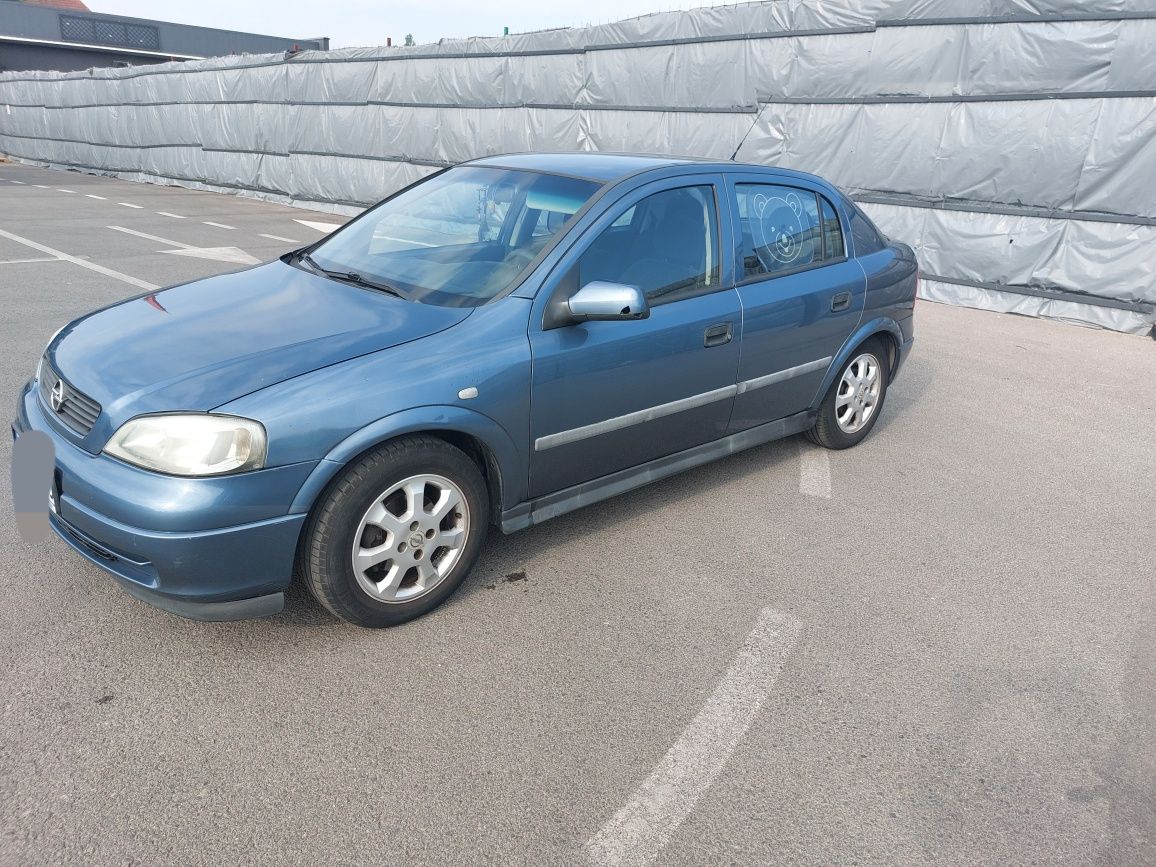 Vând Opel Astra G