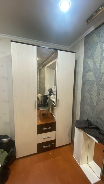 Продам шкаф состояние нового качевство отличное