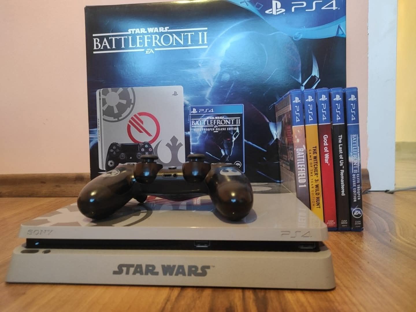 Playstation 4 Slim Star wars edition