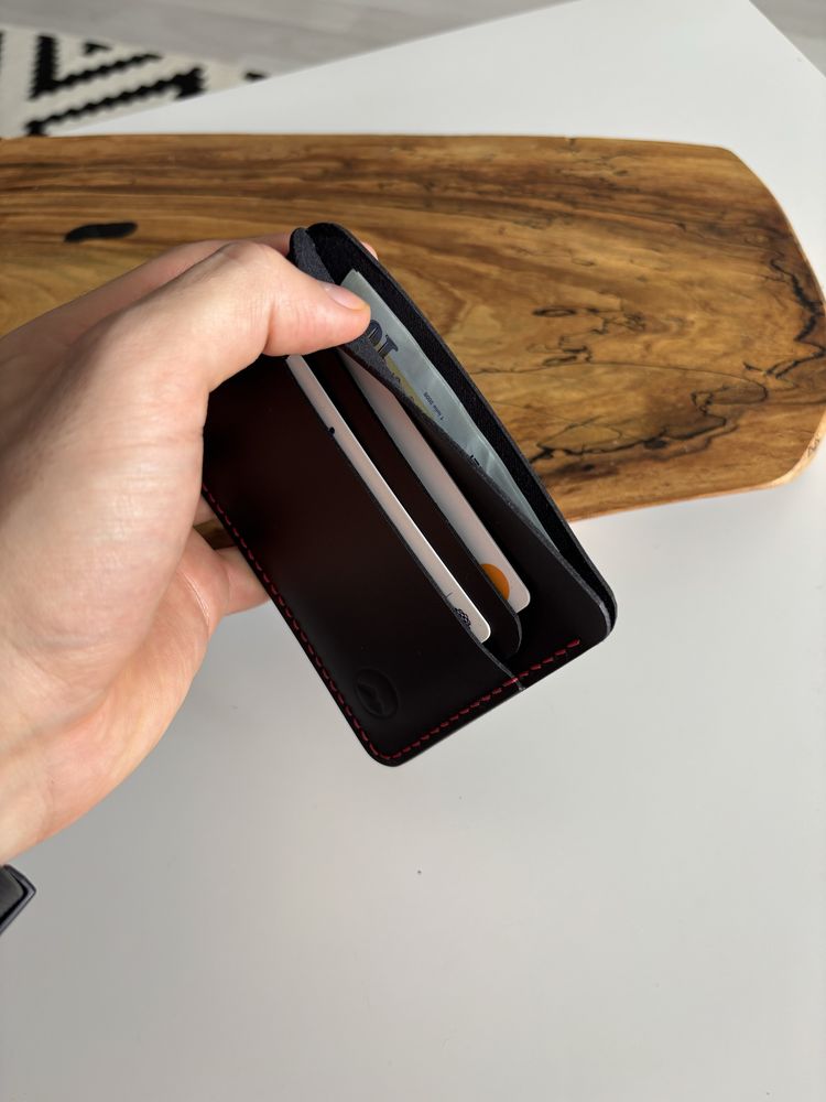 Portofel minimalist din piele naturala pentru barbati facut manual