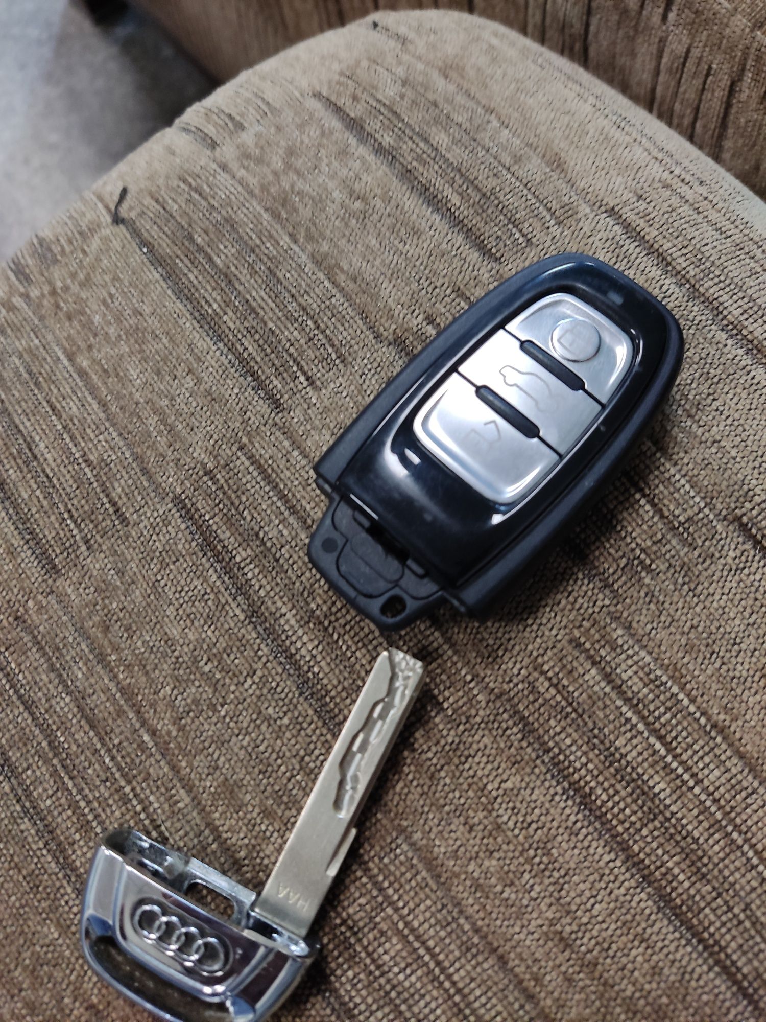 Ключ от  Audi a7