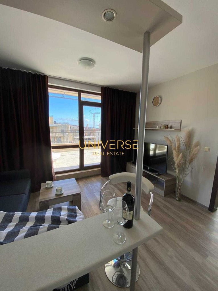 Продава се Тристаен апартамент в Свети Влас - 92 кв.м за 1457 €/кв.м - Снимка #2