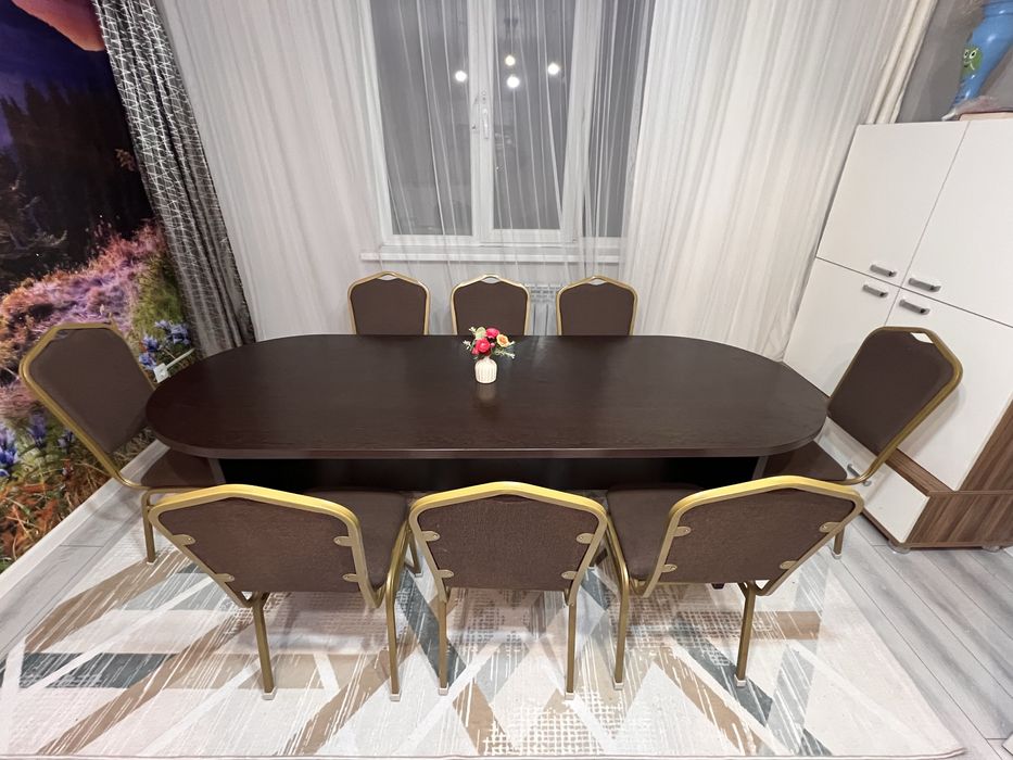 Стол и стулья для дома и офиса