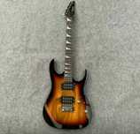 Gitara sotiladi yaxshi xolatda