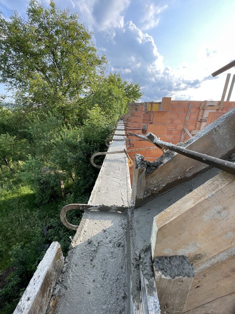 Executăm lucrări în construcții interioare exterioare