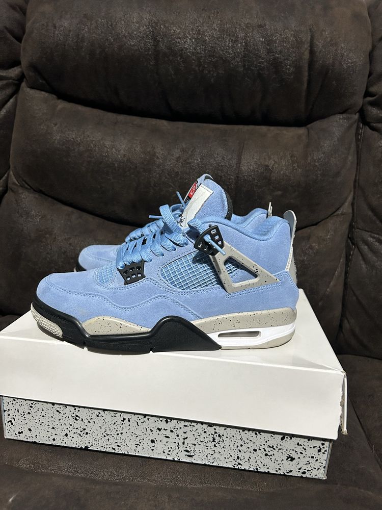 Jordan 4 University blue