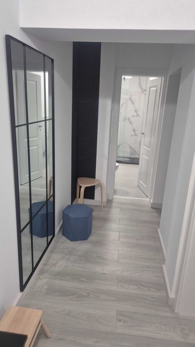 Apartament cu două camere de închiriat