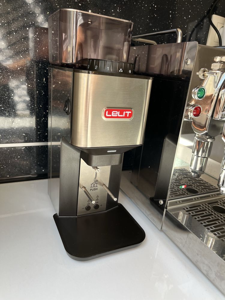 Кафемелачка / grinder Lelit William PL71