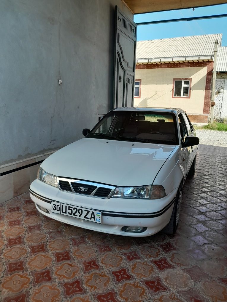 Nexia 1 . 2004 zur