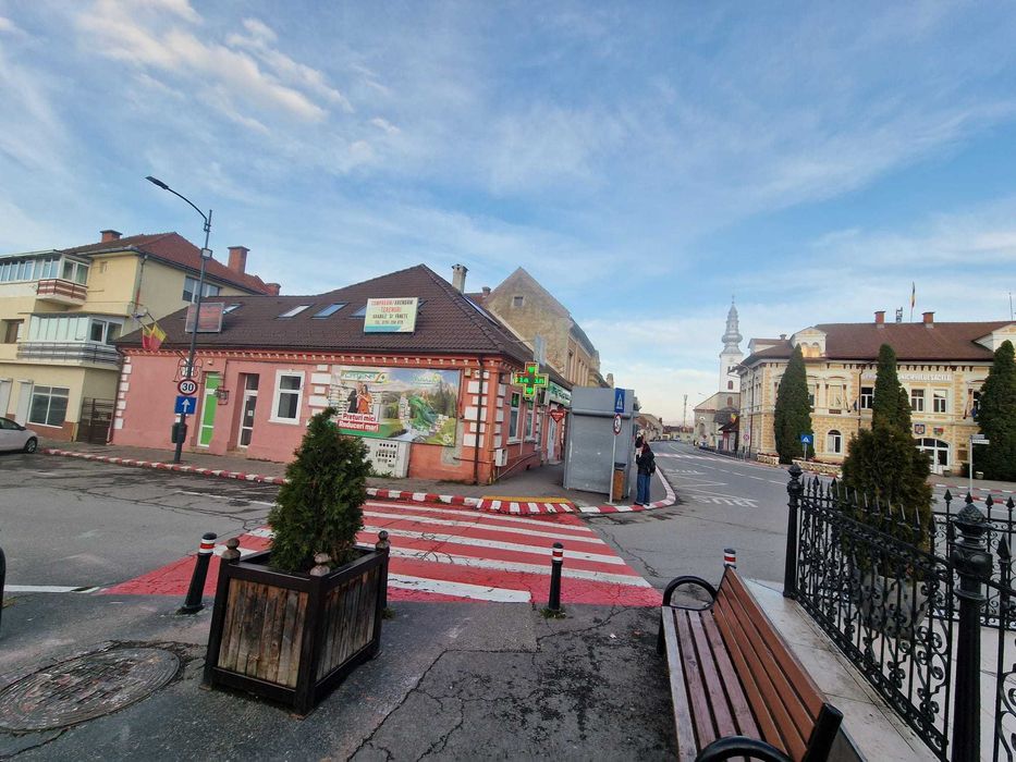 Spatiu comercial central 65 mp de inchiriat