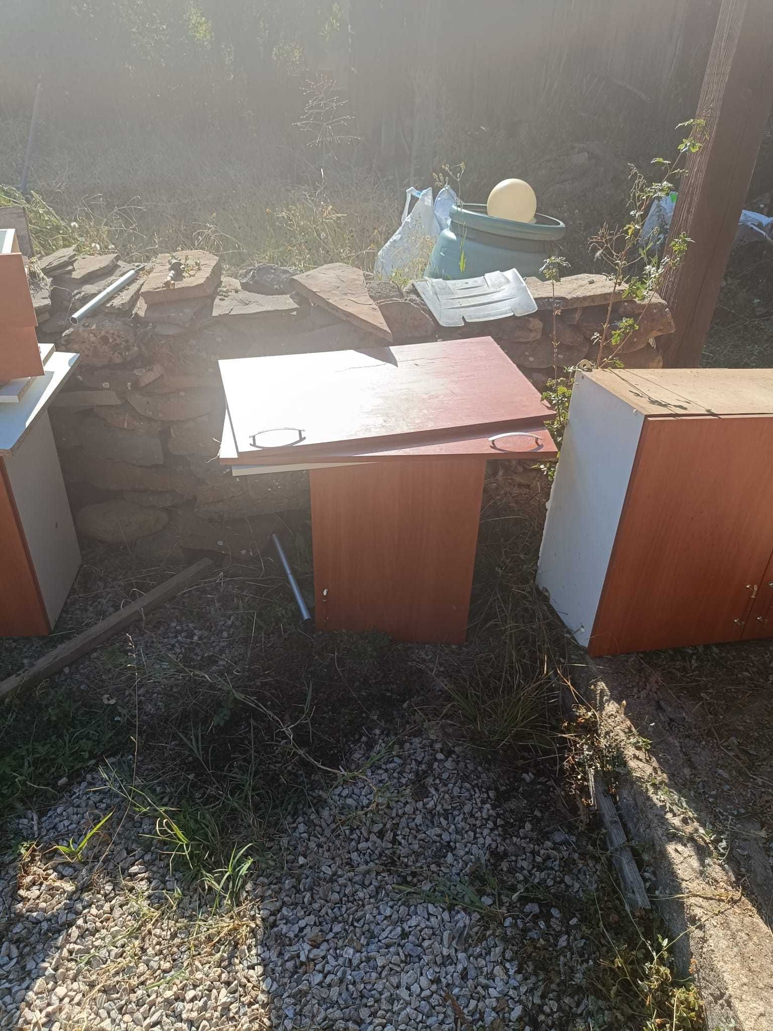 Подарява кухня с.Столът, Габрово, до 27 август, само лично предаване