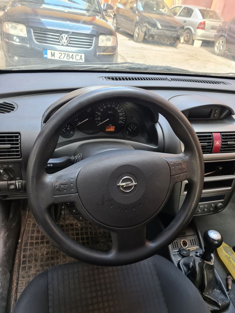 Опел корса Ц Opel Corsa C 1.2i на части