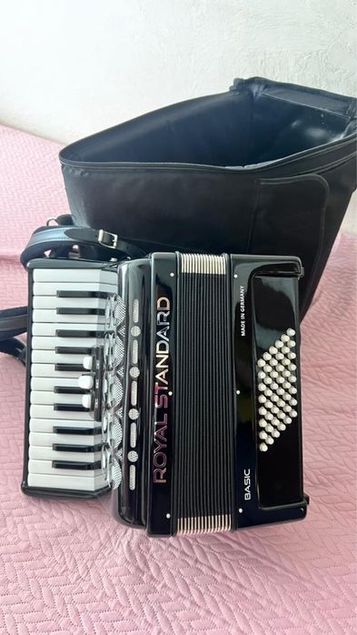 Аккордеон Royal Standard Basic