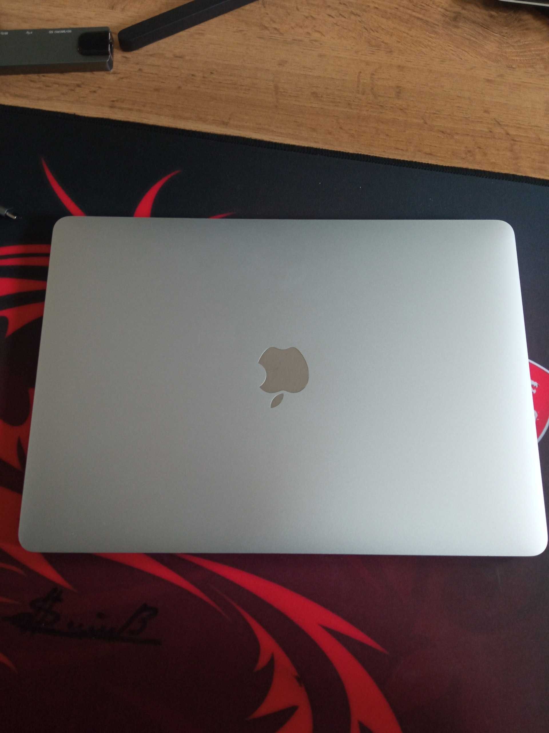 macbook pro m1 8/256 gb