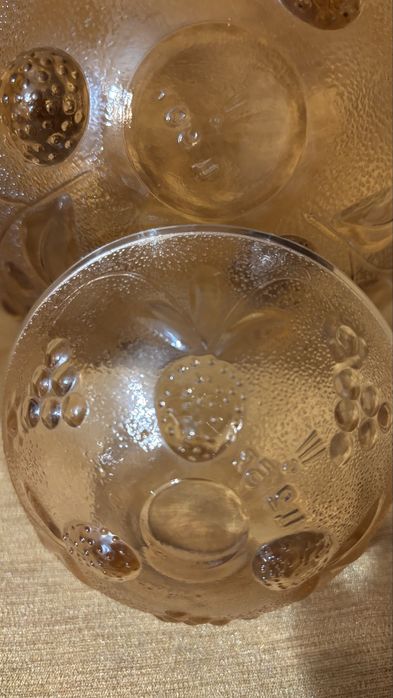 Набор  посуды из карамельного прессованного стекла