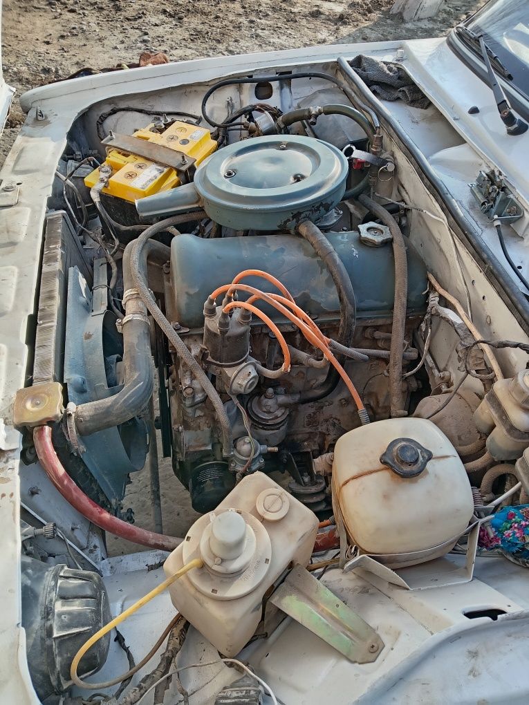 Lada sotiladi 2104