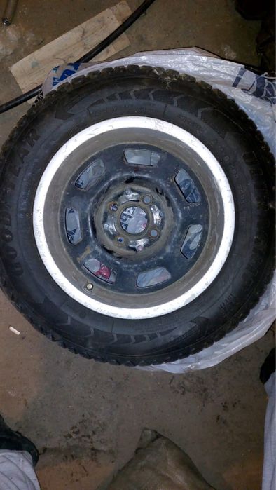 Шины с дисками Штампы  185 70 R14 столяи на гольф 3