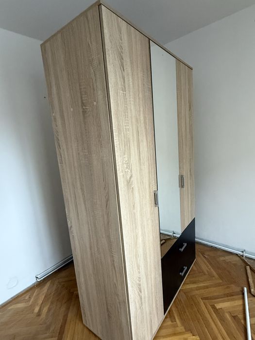 Vand dormitor pat si dulap