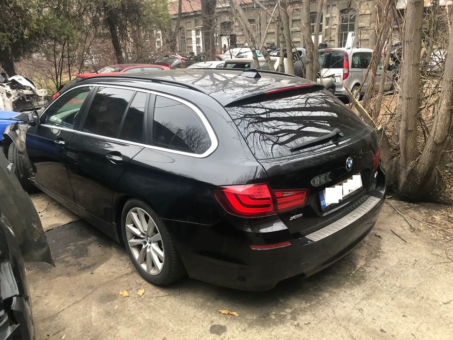 Dezmembrez Bmw Seria 5 F11 F10 530 Xdrive 258cp