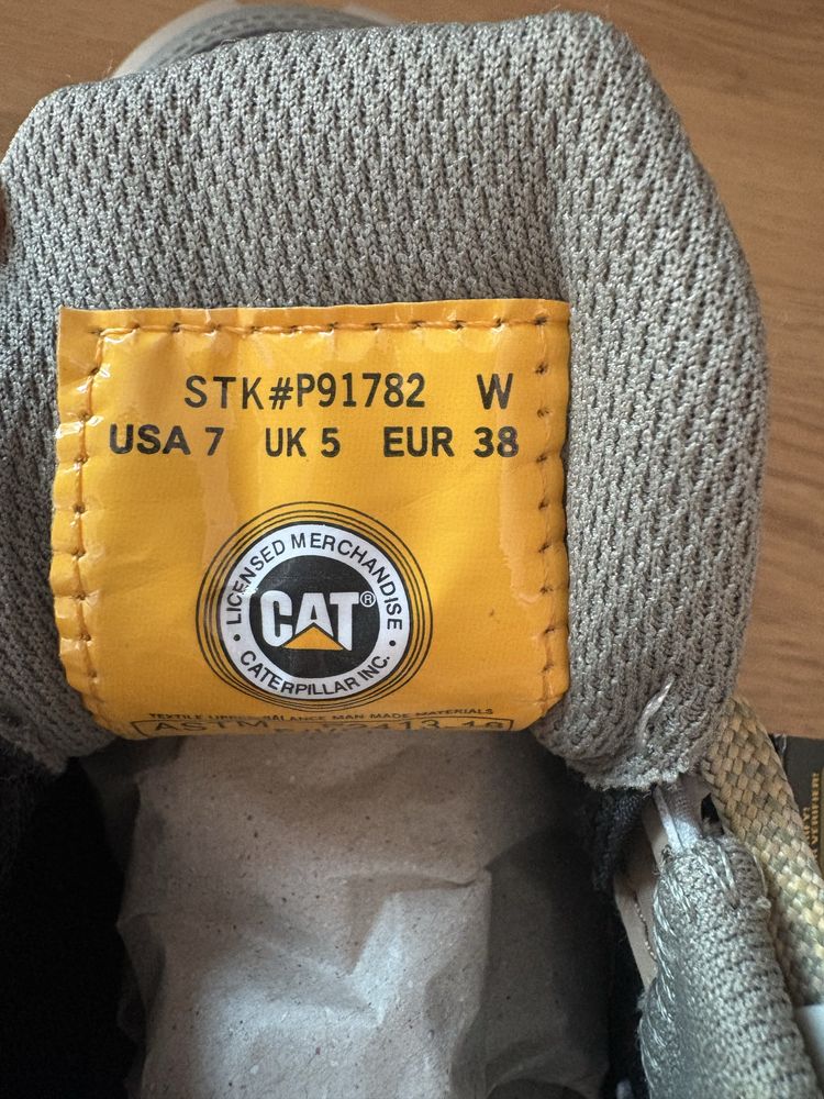 Дамски кецове Caterpillar