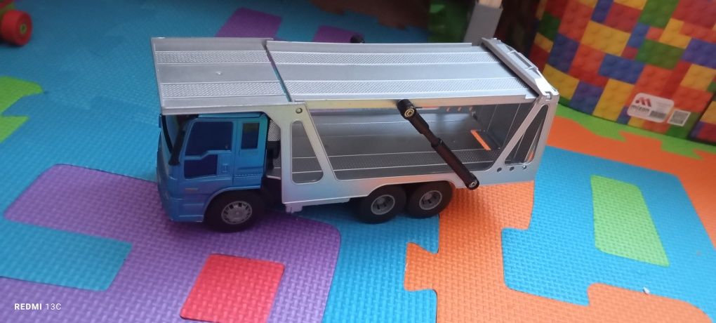 Занимателни детски играчки