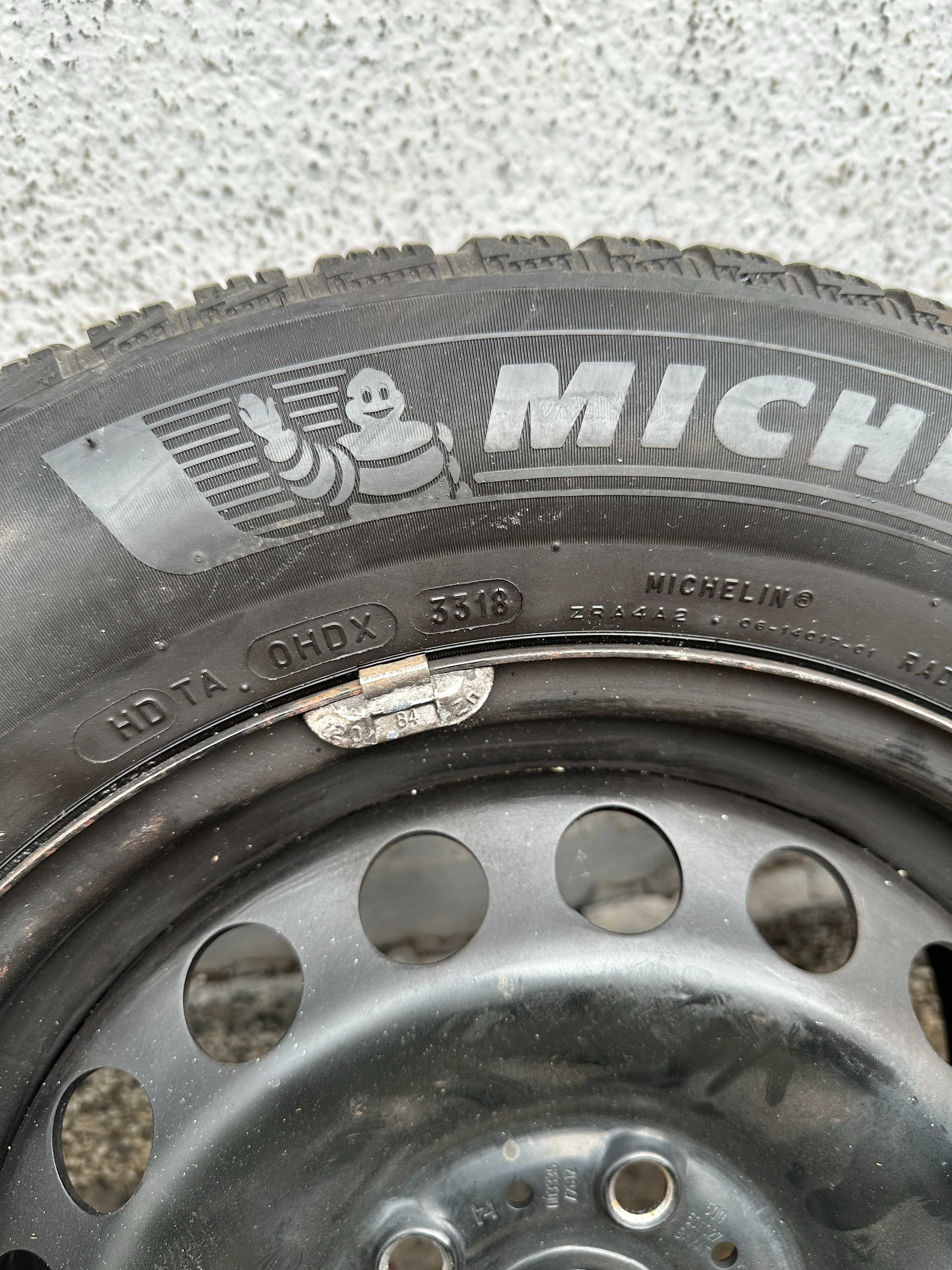 ОЕМ VAG Джанти 15" 5х112 с зимни гуми MIchelin - VW, Audi, Skoda, Seat