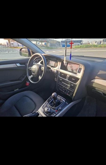 Vând audi a4 b8 sedan