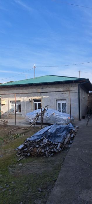 Мотридда ховли сотилади!