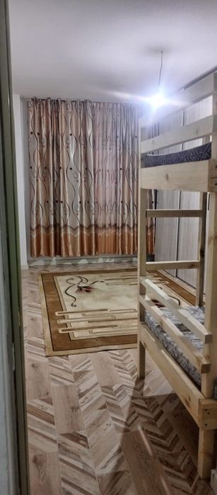 2х комнатная квартира в 15 микрорайоне на 1 этаже. 120 000.