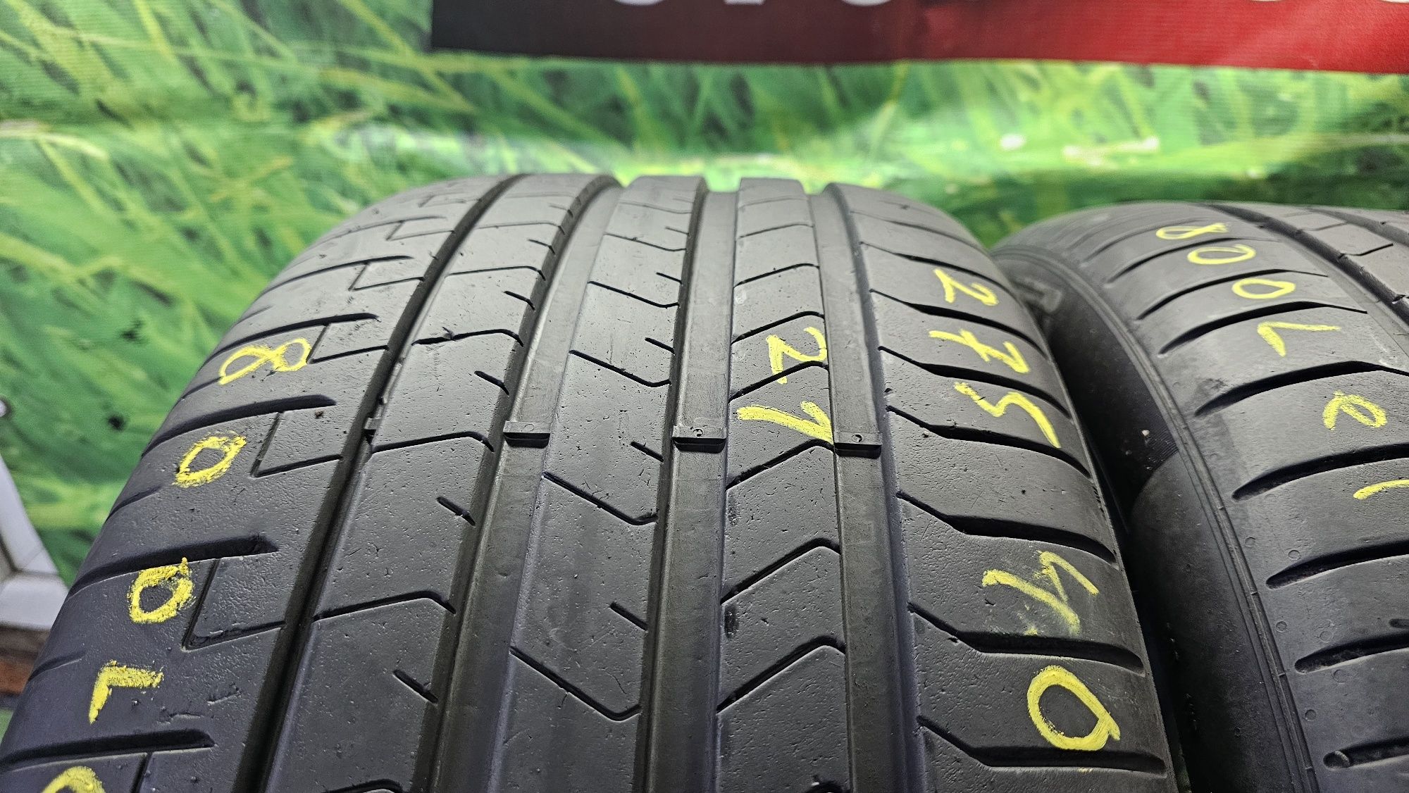 275 40 22 vara pirelli