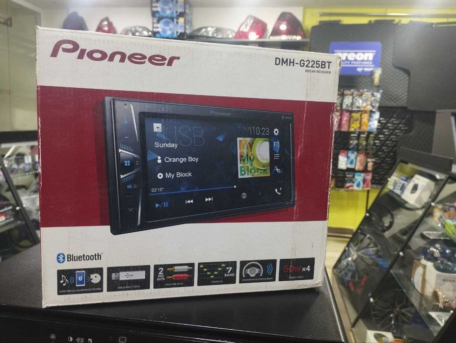 Автомагнитола Pioneer DMH-G225BT