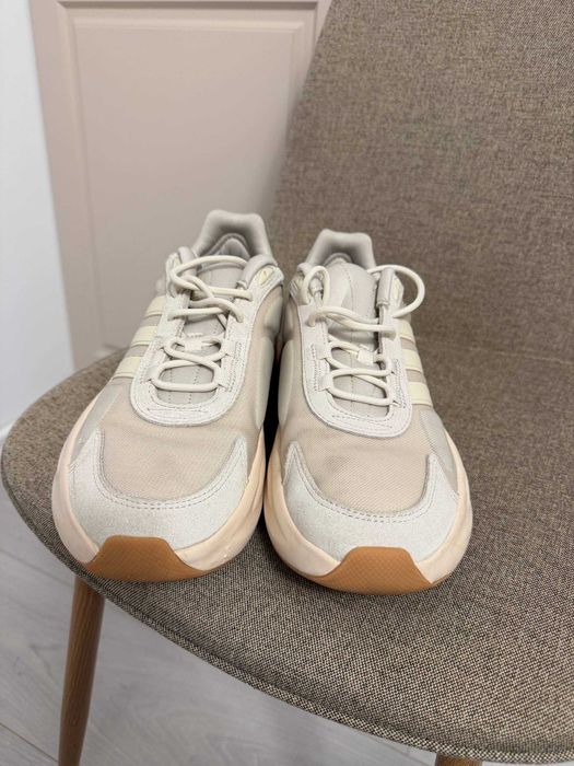 Pantofi sport Adidas originali, mărimea 44