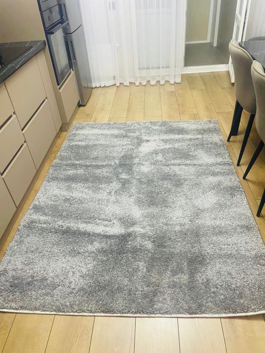 Продам ковер состояние новое