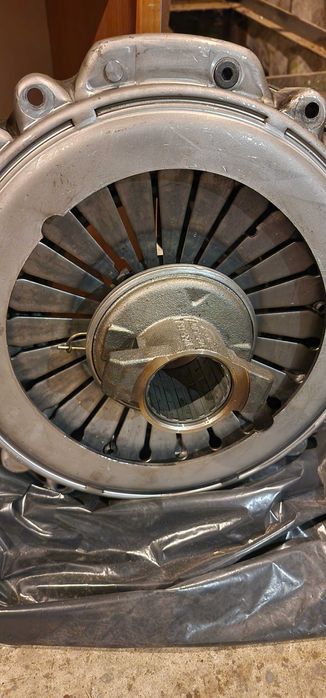 Двигател Ивеко Курсор 8 / Iveco Cursor 8 330hp